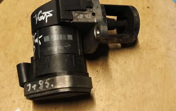 Jeep Grand Cherokee (WK) EGR valve 00005320C5