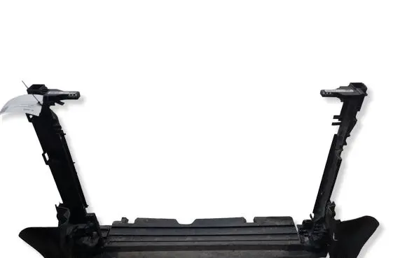 Mercedes-Benz C W205 Radiator support slam panel bracket A0995042118