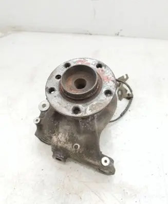 BMW 7 E65 E66 Front wheel hub spindle knuckle 6753462