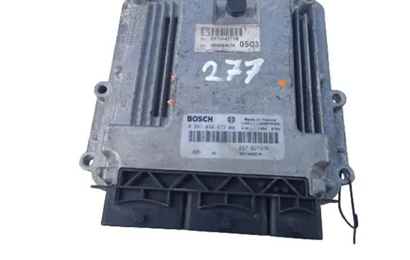 Renault Clio I Engine ECU kit and lock set 0281030973