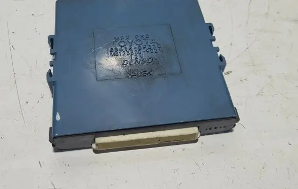 Toyota Corolla Verso AR10 Combustion control unit/module 896180F020 MB1238009021