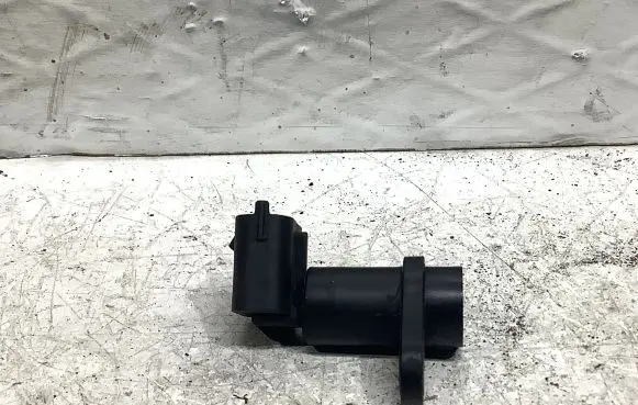 Opel Astra H Camshaft position sensor 25337265