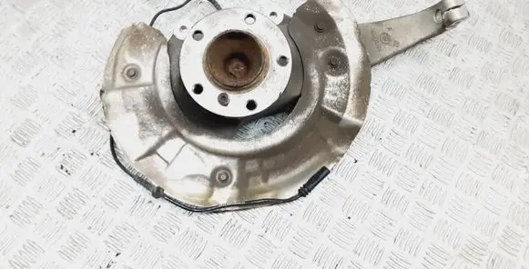 BMW 5 F10 F11 Front wheel hub