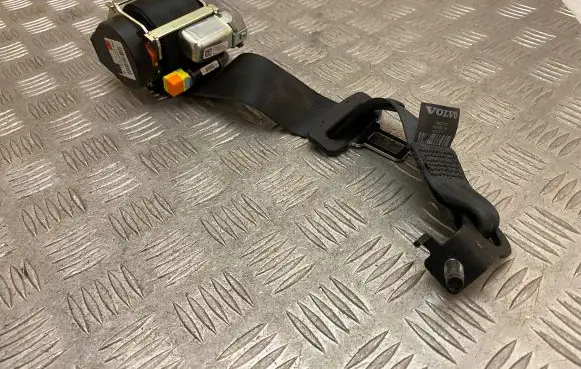 Volvo XC90 Third row seat belt 39825733