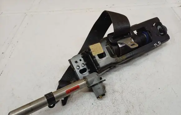 Volvo V50 Front seatbelt 5008892