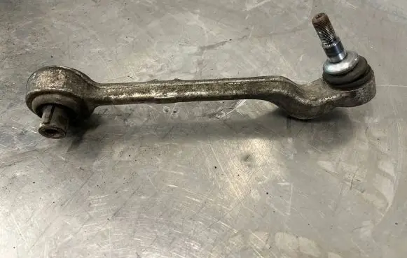 BMW 1 E81 E87 Front control arm 6763699 31126763699