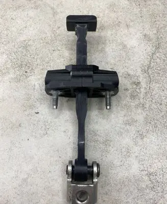 Ford C-MAX II Front door check strap stopper AM51U23500AC