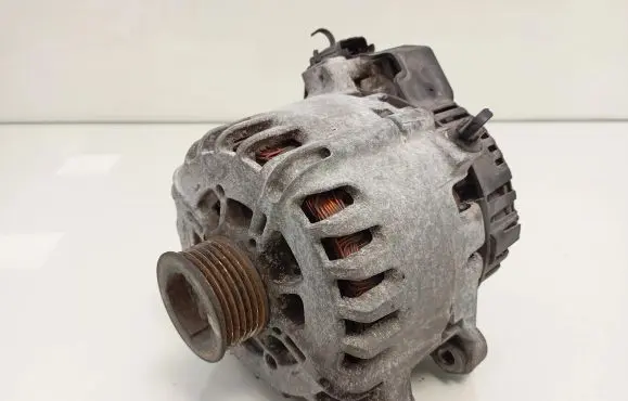 Peugeot 508 RXH Generator/alternator 9675753680 967575368002