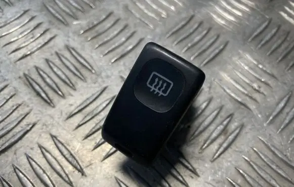 Volkswagen Golf IV Windscreen/window heater switch 191959621B SWF501187 501187