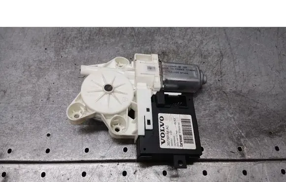 Volvo V50 Rear door window regulator motor 30739184