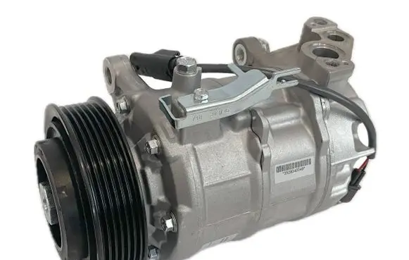 BMW X1 F48 F49 Air conditioning (A/C) compressor (pump) 64526811433 6452681143301