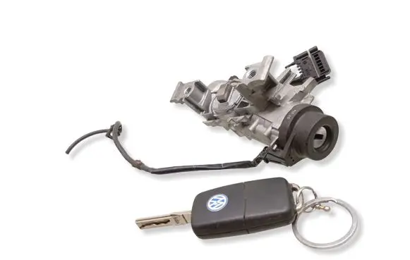Volkswagen Touran I Ignition lock 1K0905851B