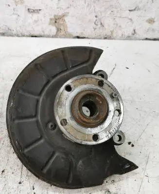 Volkswagen Cross Touran I Front wheel hub