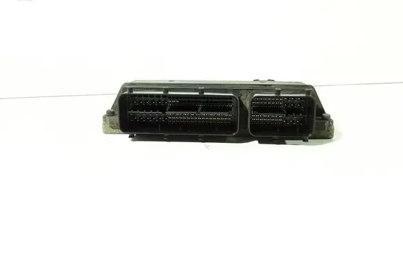 Toyota Auris 150 Engine control unit/module 8966102E51 MB2753000221