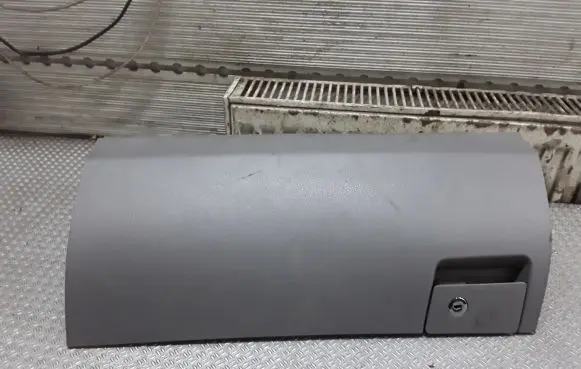 Mercedes-Benz Sprinter W906 Glove box