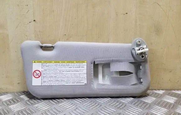 Lexus CT 200H Sun visor