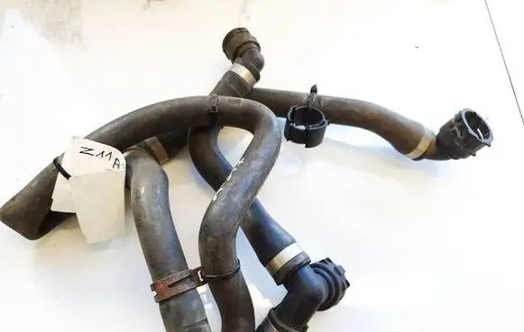 BMW 1 F20 F21 Engine coolant pipe/hose 7503386
