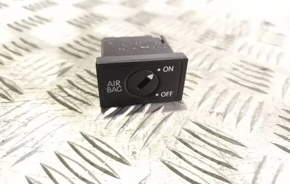 Volkswagen Touran II Passenger airbag on/off switch 1Y0919228B