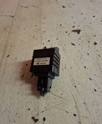 Subaru Forester SF Other relay 83023FA000