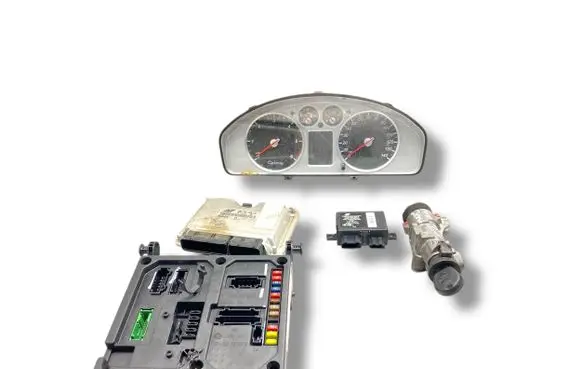 Ford Galaxy Engine ECU kit and lock set 038906019LD 3M2112A650AA 0281011198