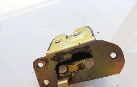 Mitsubishi Colt Tailgate/trunk/boot lock/catch/latch
