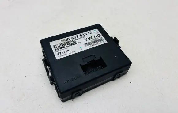 Volkswagen Golf VII Gateway control module 5Q0907530M 5Q0907530F