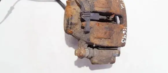 Mercedes-Benz C W203 Front brake caliper