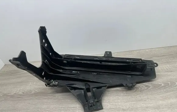 BMW 7 F01 F02 F03 F04 Headlight/headlamp mounting bracket 11071510 7184159
