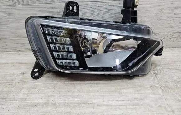 Volkswagen Polo VI Front fog light 2G0941661A