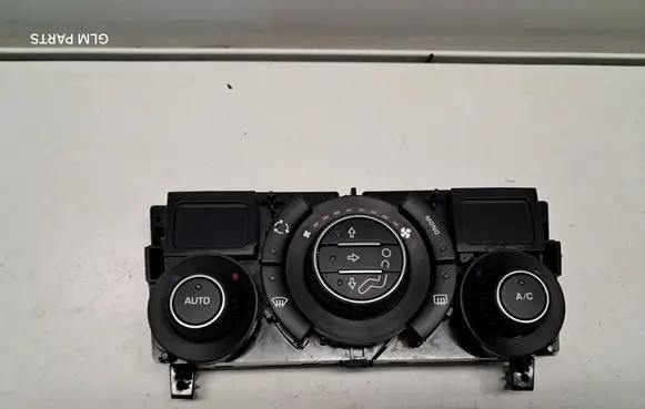 Peugeot RCZ Climate control unit 96718462XT