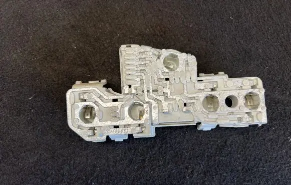 Volkswagen PASSAT B5.5 Tail light bulb cover holder 3B5945257B