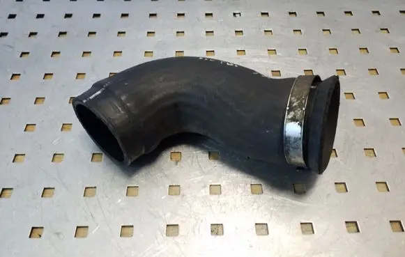 Audi A4 S4 B7 8E 8H Intercooler hose/pipe