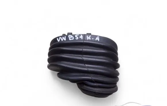 Volkswagen PASSAT B5.5 Rear wire harness sleeve 8D0937545E