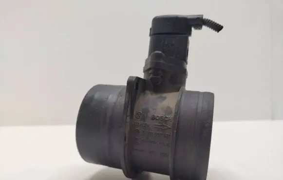 Volkswagen PASSAT B6 Mass air flow meter 074906461B
