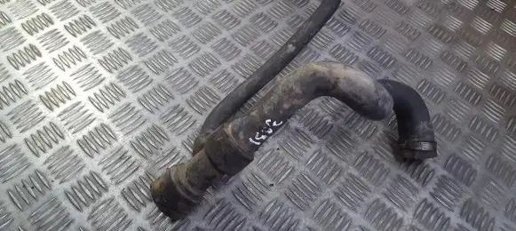 Audi A4 S4 B5 8D Engine coolant pipe/hose