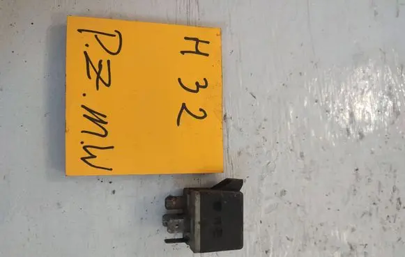 Opel Astra G Other relay 8974646