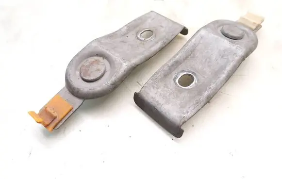 Subaru Legacy Radiator mount bracket