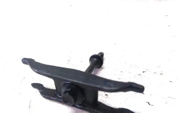 Mazda 5 Fuel Injector clamp holder 