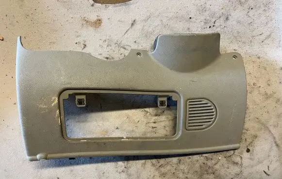 Renault Kangoo I Dashboard lower bottom trim panel 8200231194 8200218944