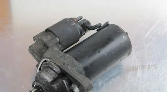 Volkswagen Polo IV 9N3 Starter motor 02Z911023F