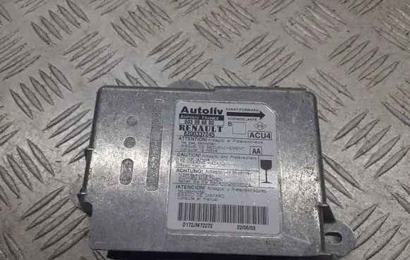 Renault Megane II Airbag control unit/module 8200337245