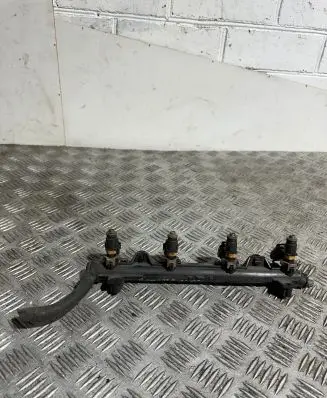 Skoda Roomster (5J) Fuel main line pipe 036971824D