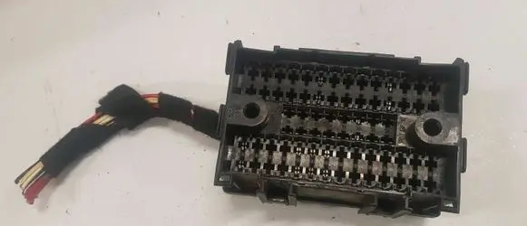 Volkswagen Transporter - Caravelle T5 Fuse box set 7E0937617