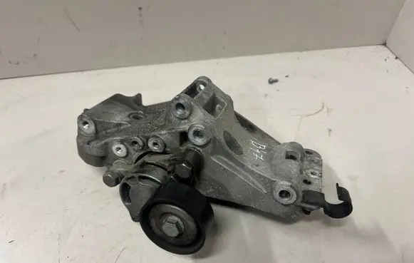 BMW X1 F48 F49 Generator/alternator bracket 7619250 18095810