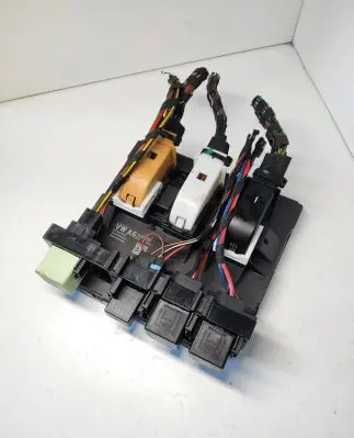 Volkswagen PASSAT B7 Comfort/convenience module 3AA937087 5WK50230 BCMPQ47