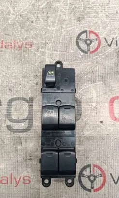 Nissan Navara D40 Electric window control switch