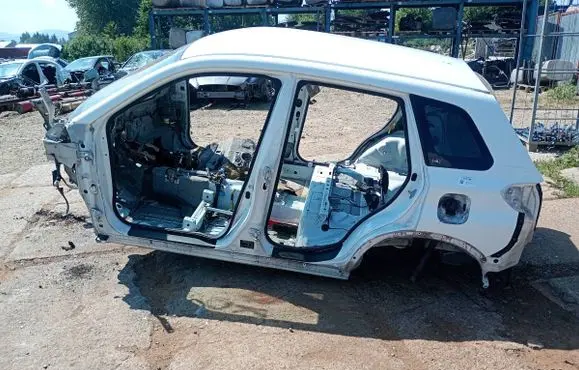Suzuki Vitara (LY) Front quarter panel