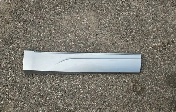 Audi Q5 SQ5 8R Rear door trim (molding) 8R0853970L 8R0853970