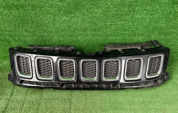 Jeep Compass Front grill 68258700AD