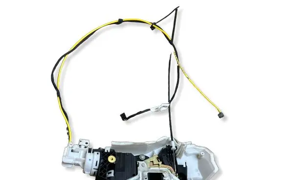 Mercedes-Benz SL R230 Front door lock 2307200435